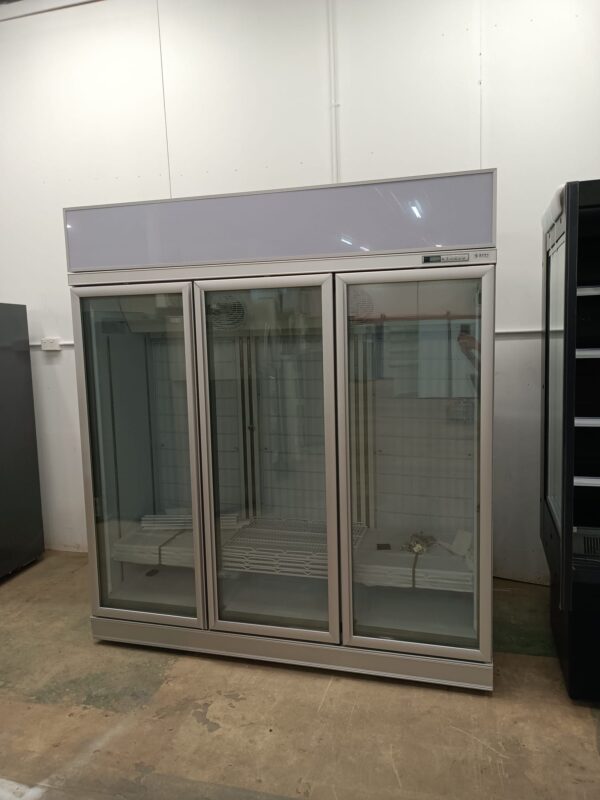 3 Door Display Freezer for Restaurant, Supermarket, Butcher Shop - Image 10