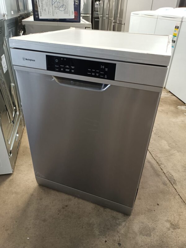 Westinghouse Freestanding Dishwasher - Image 7