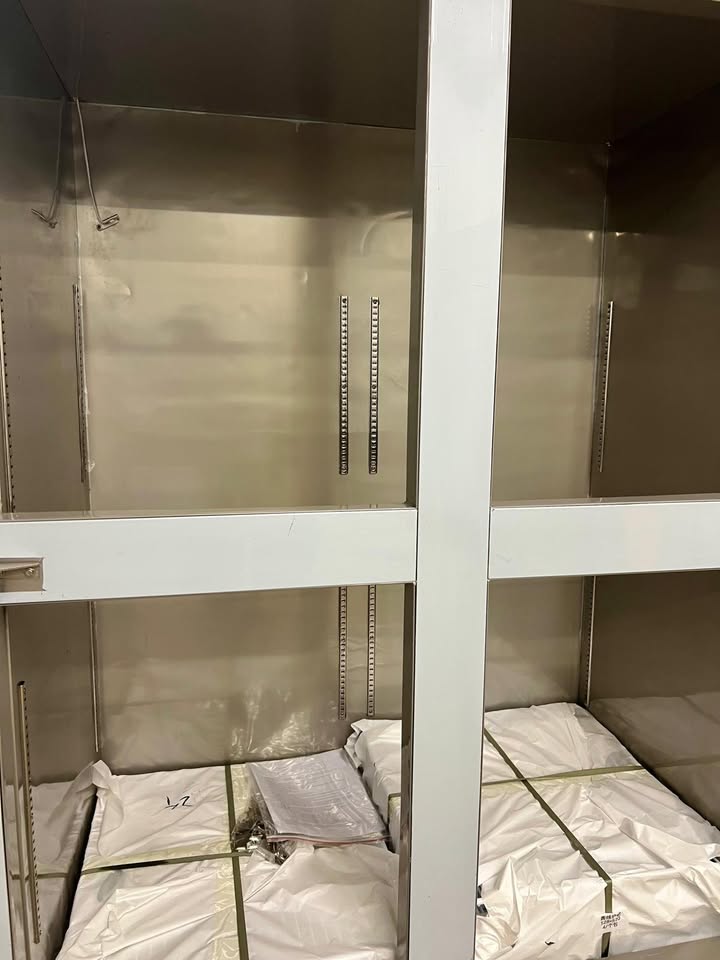 Upright Freezer – 865L (4 Door, Storage Type) - Image 3