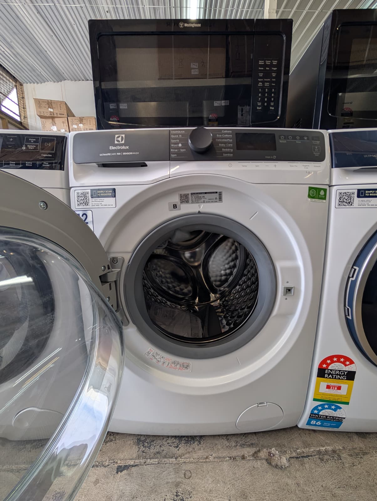 Electrolux 12kg Front Load Washing Machine UltimateCare- White - Image 5