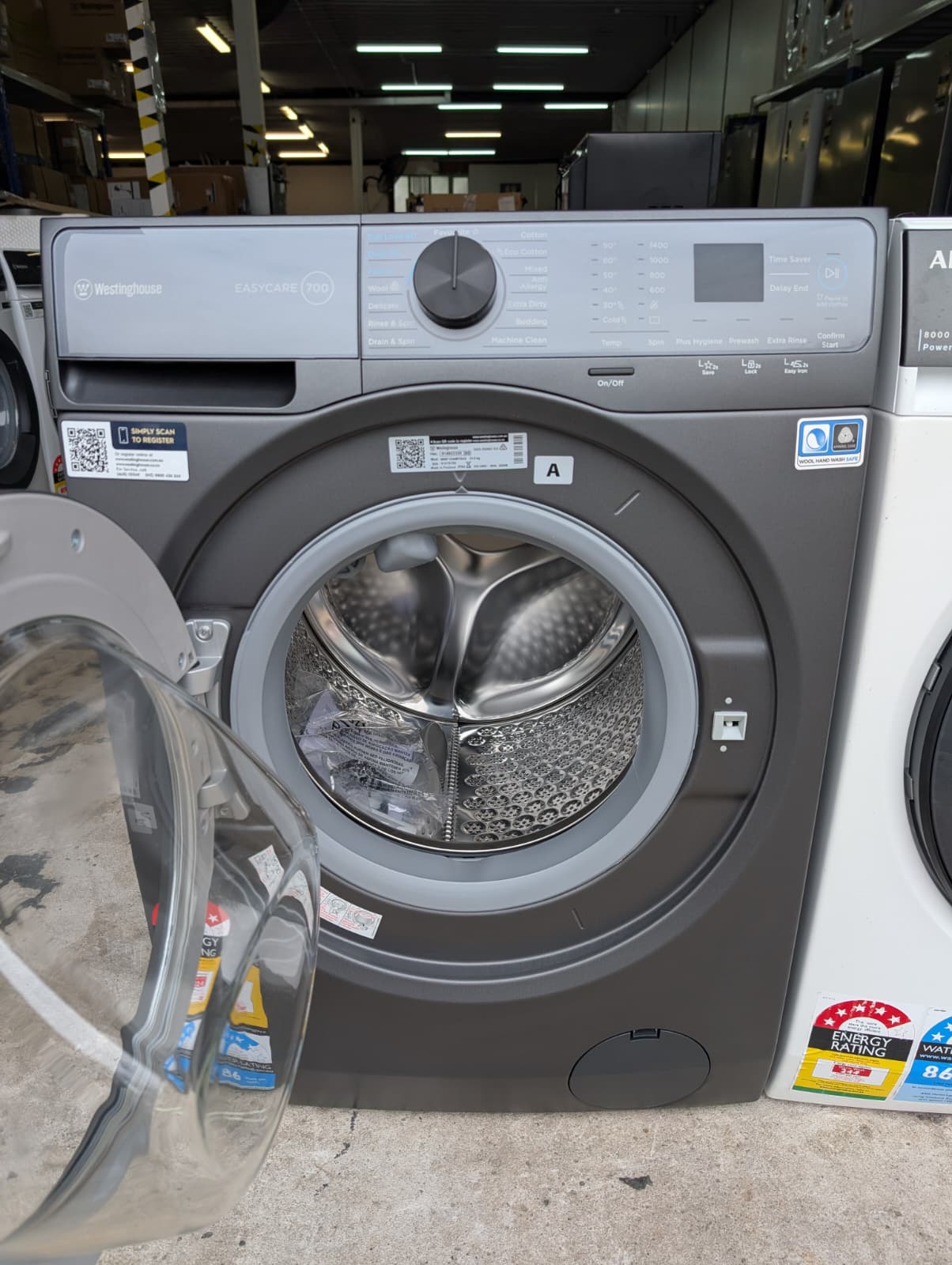 10kg Westinghouse EasyCare 700 Front Load Washing Machine - Image 4